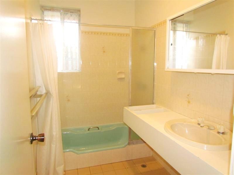 5 Vigors Avenue, Bull Creek WA 6149