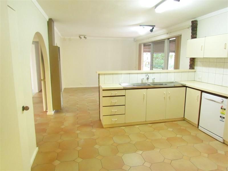 5 Vigors Avenue, Bull Creek WA 6149