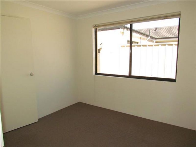 6 Viking Way, Darch WA 6065