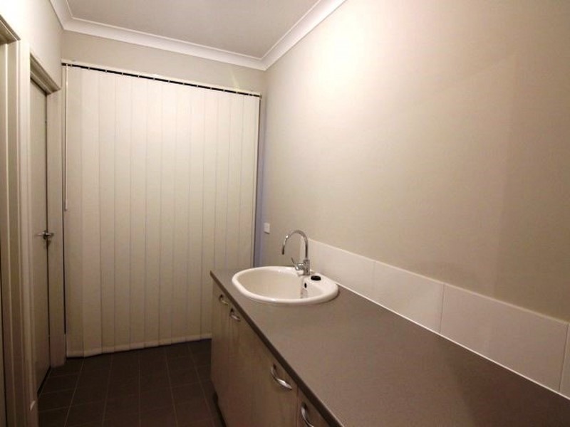 13 Linaker Street, Baldivis WA 6171