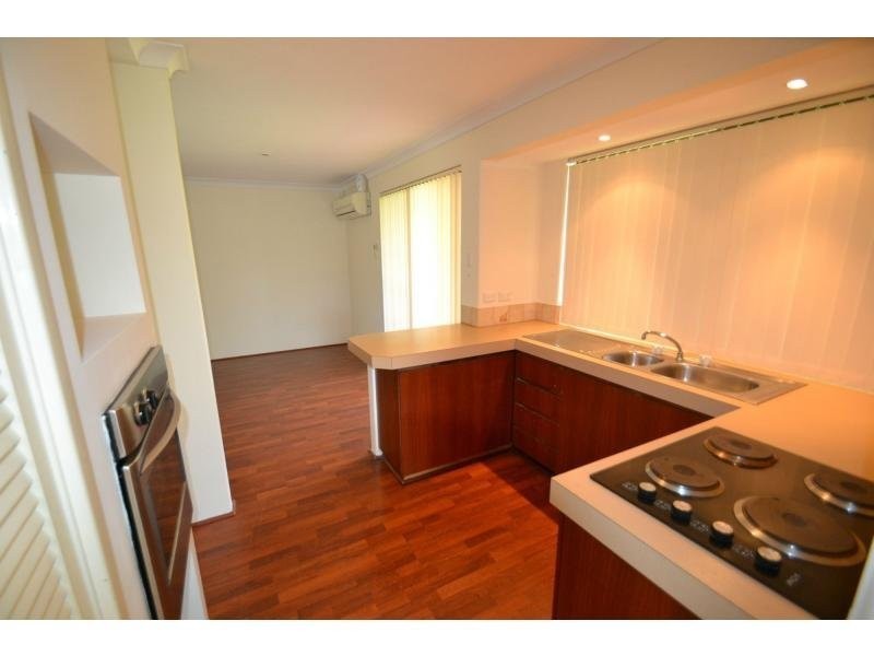 4 Woodbridge Mews, Beldon WA 6027