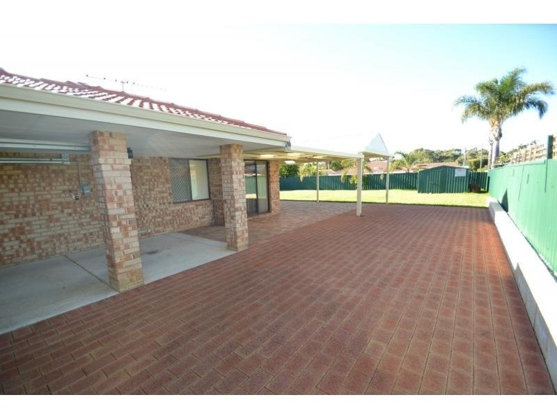 4 Woodbridge Mews, Beldon WA 6027