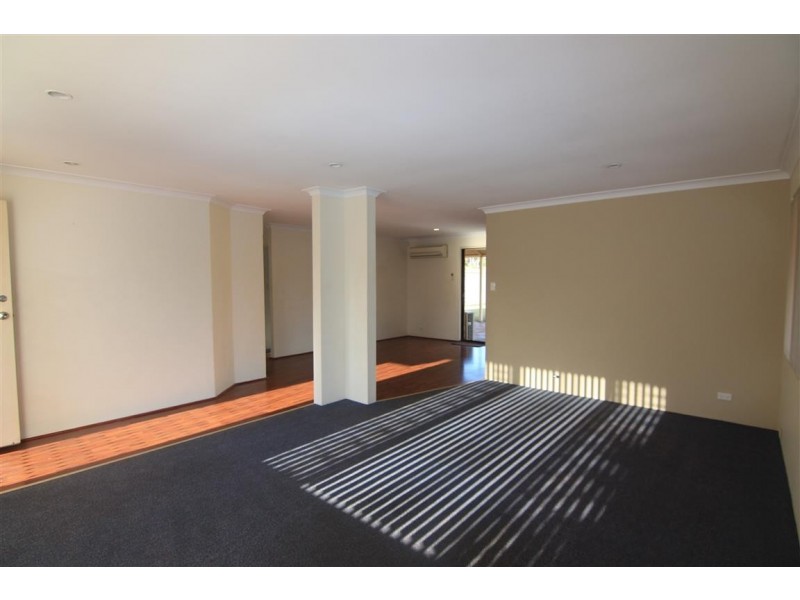 4 Woodbridge Mews, Beldon WA 6027