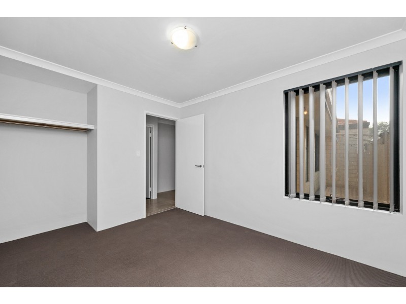 28 Fairlie Road, Canning Vale WA 6155