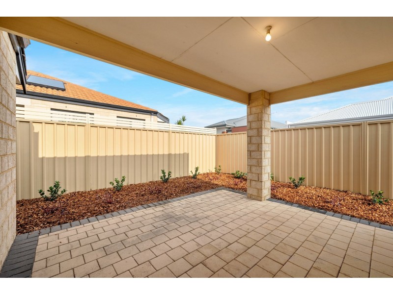 28 Fairlie Road, Canning Vale WA 6155