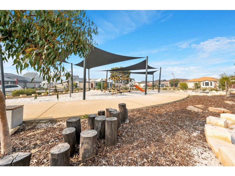 28 Fairlie Road, Canning Vale WA 6155