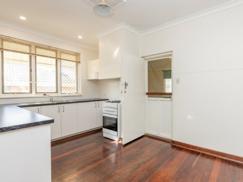 6 Holford Way, Wilson WA 6107