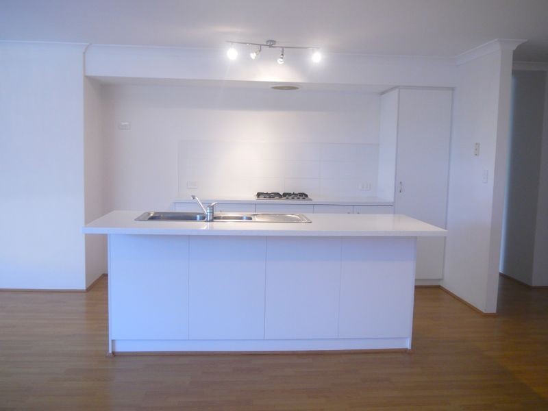 4 Raven Way, Harrisdale WA 6112