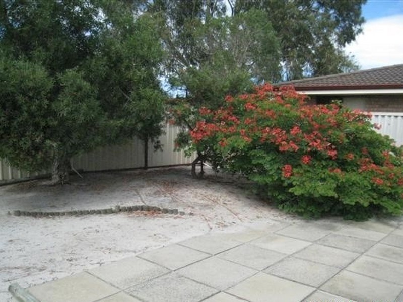 69 Collins Road, Willetton WA 6155
