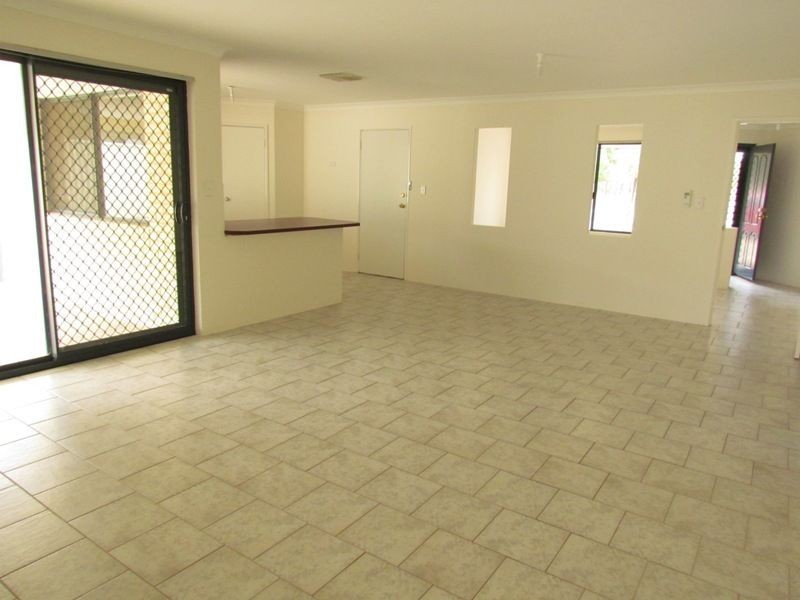 14 Calophylla Way, High Wycombe WA 6057