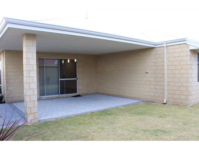 17 Crimson Road, Karnup WA 6176