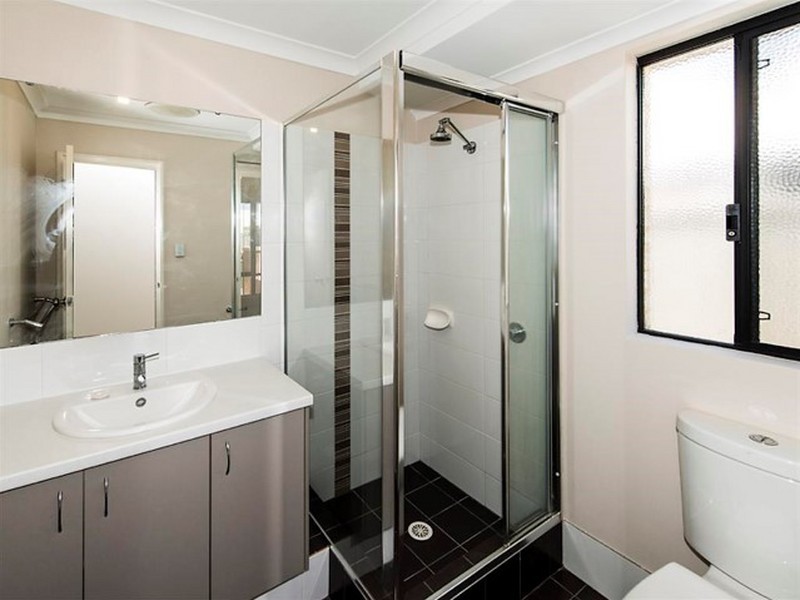 4 Keble Lane, Piara Waters WA 6112