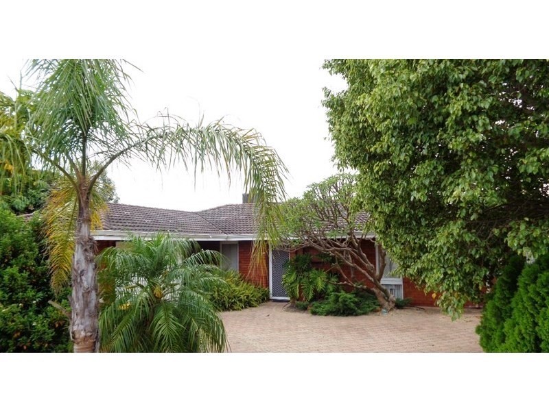 1A Dalston Crescent, Kardinya WA 6163