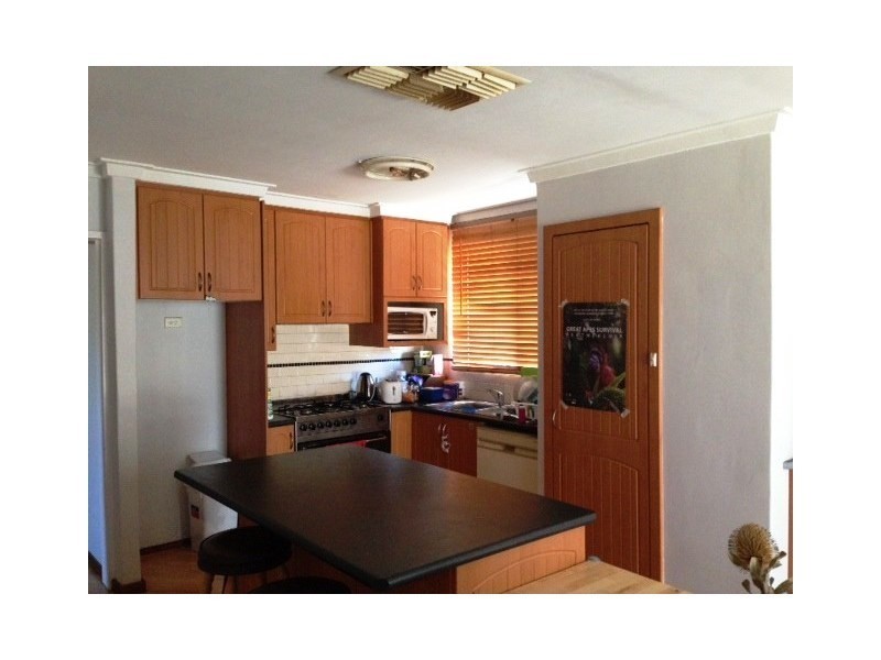 1A Dalston Crescent, Kardinya WA 6163