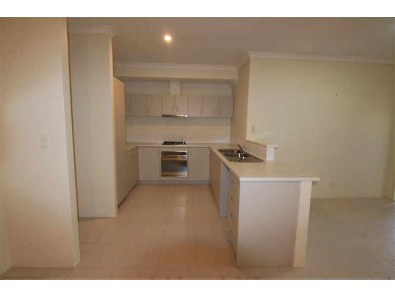 7/36 Fifth Road, Armadale WA 6112