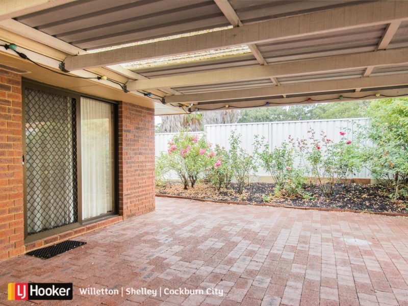 8 Farleigh Drive, Willetton WA 6155
