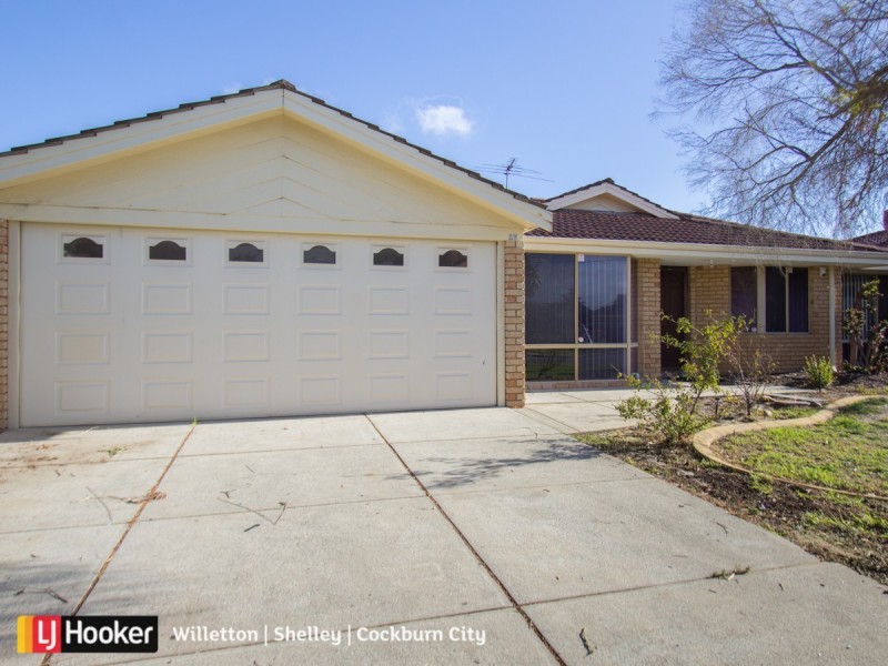 17 Murdoch Road, Thornlie WA 6108