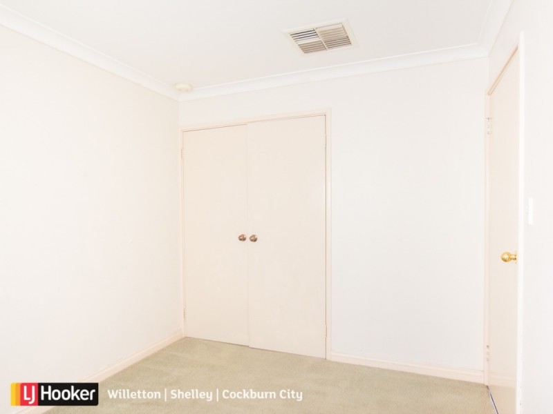 17 Murdoch Road, Thornlie WA 6108