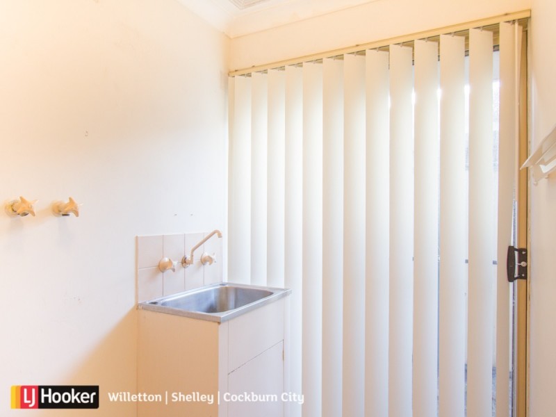 17 Murdoch Road, Thornlie WA 6108