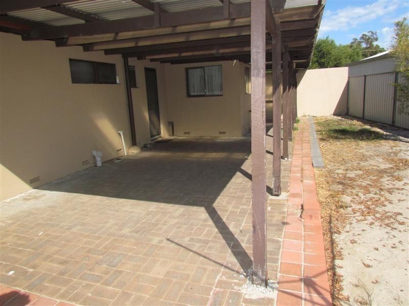 4 Nita Place, Riverton WA 6148