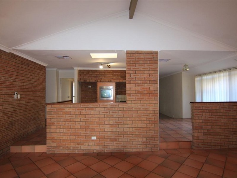 4 Bicheno Way, Willetton WA 6155