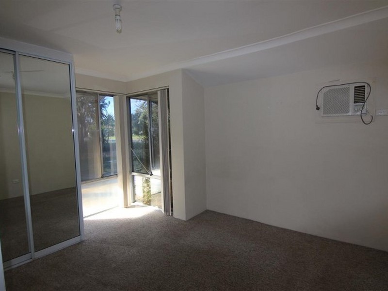 4 Bicheno Way, Willetton WA 6155