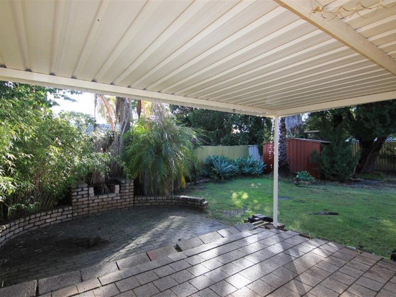 4 Bicheno Way, Willetton WA 6155