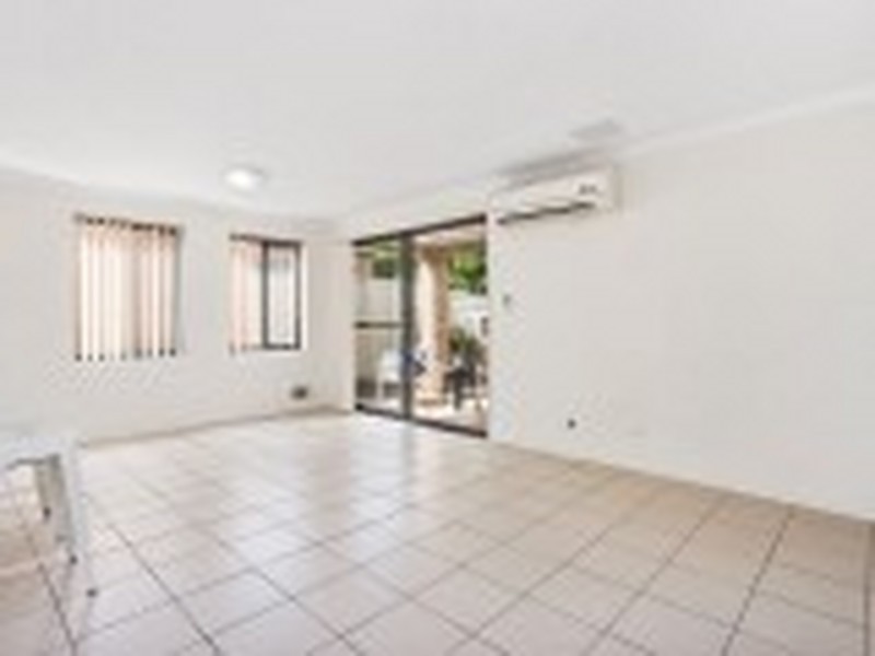 Unit 21/17-21 Third Avenue, Kelmscott WA 6111