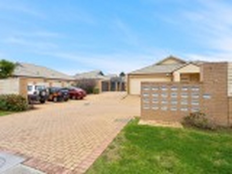 Unit 21/17-21 Third Avenue, Kelmscott WA 6111