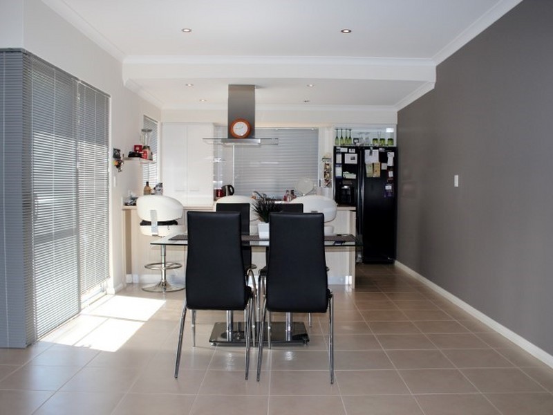 4/15 Suttor Drive, Success WA 6164