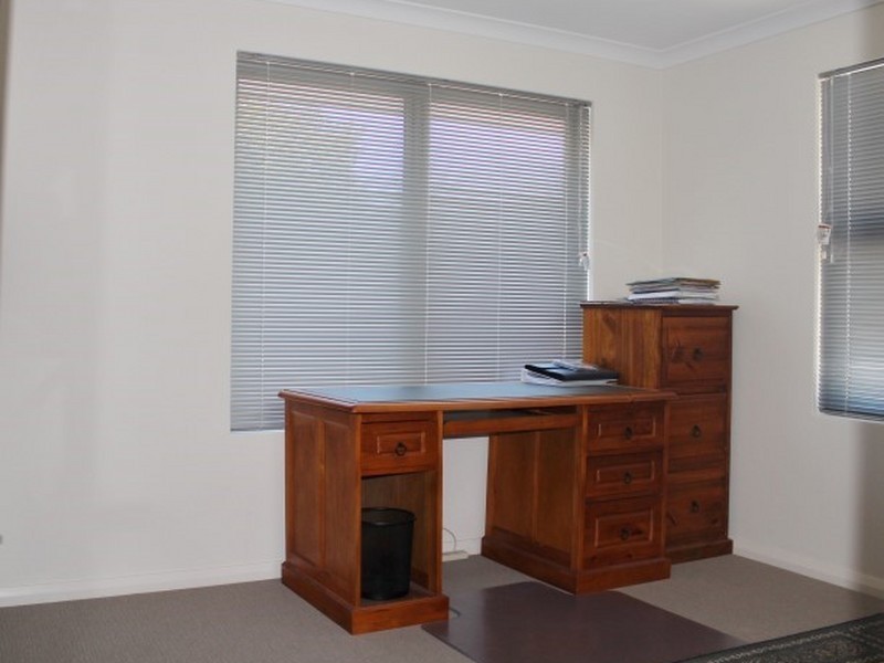 4/15 Suttor Drive, Success WA 6164