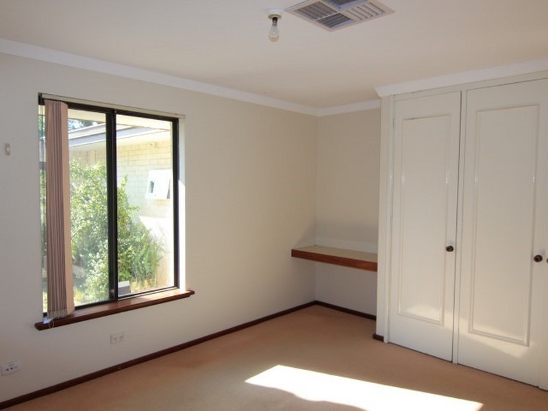 5 Merley Way, Parkwood WA 6147