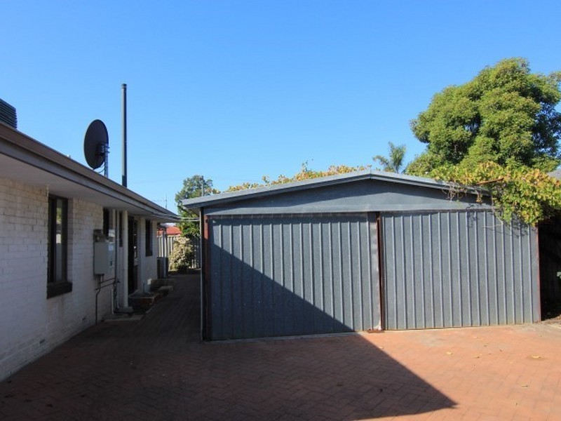 5 Merley Way, Parkwood WA 6147