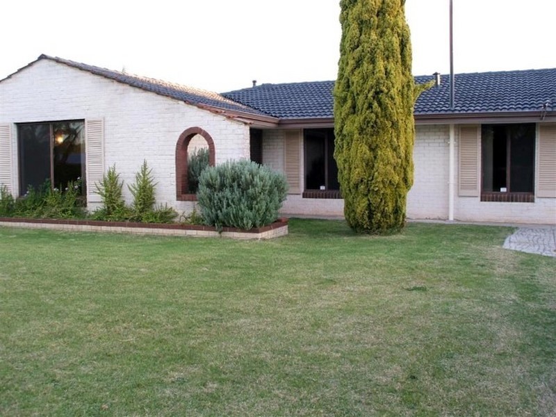 5 Merley Way, Parkwood WA 6147