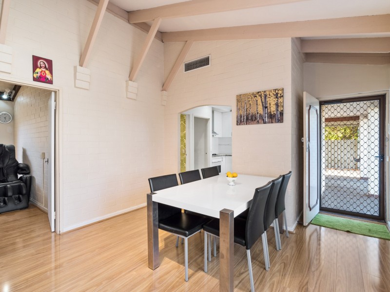 6B Burnham Way, Shelley WA 6148