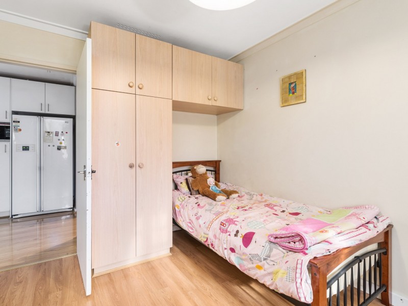 6B Burnham Way, Shelley WA 6148