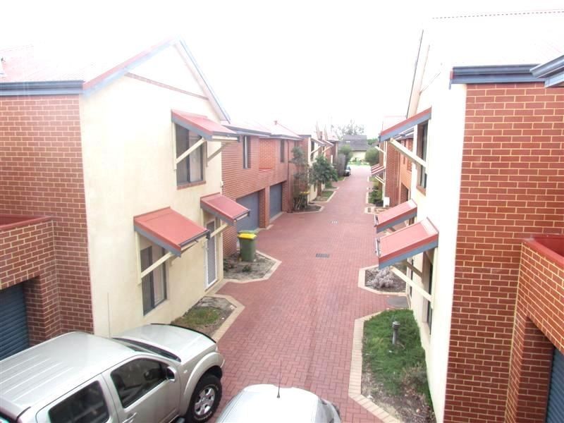 6/8 Hillcrest Road, Kewdale WA 6105