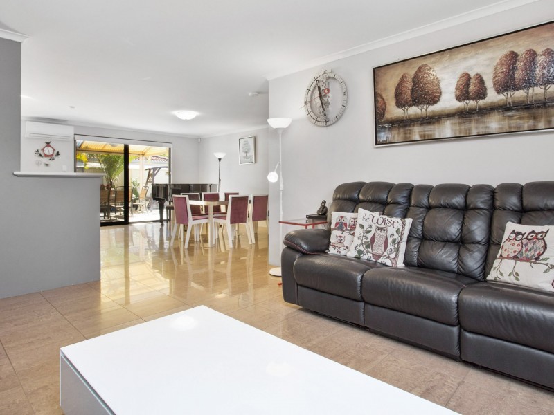 14 Samuel Loop, Canning Vale WA 6155