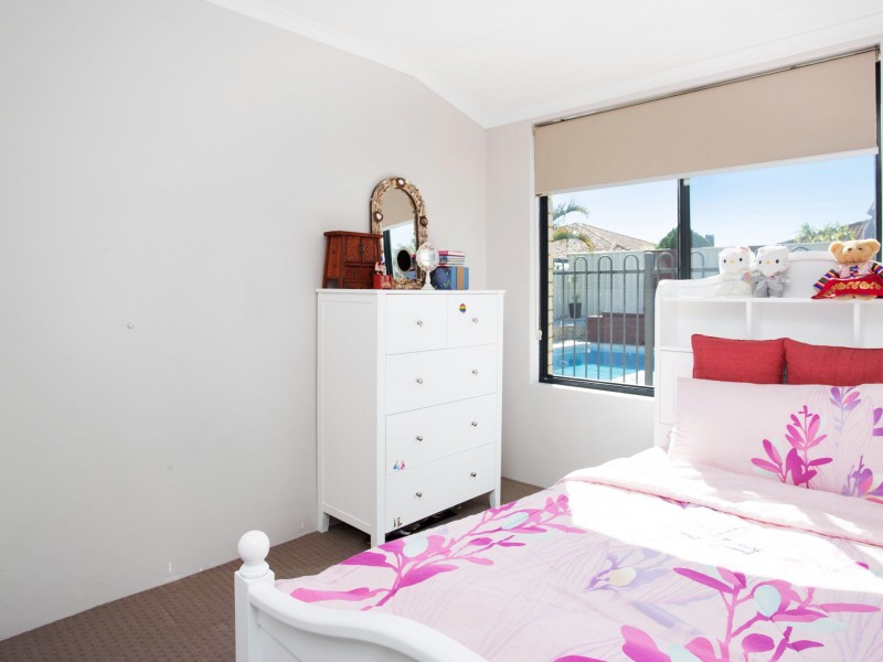 14 Samuel Loop, Canning Vale WA 6155