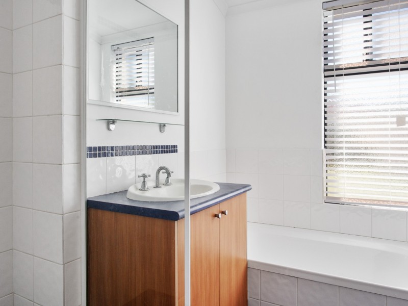 14 Samuel Loop, Canning Vale WA 6155