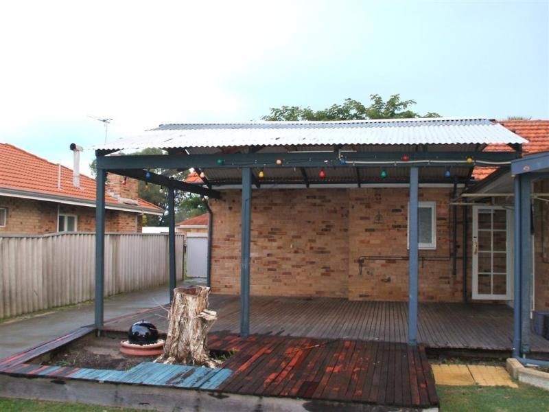 9 Tonbridge Way, Thornlie WA 6108