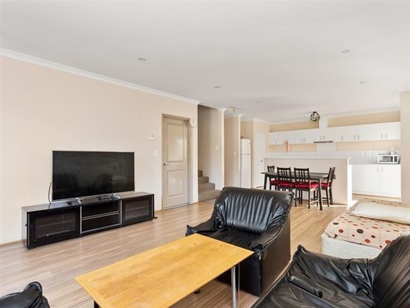 Unit 1/7 Gild Street, Cloverdale WA 6105