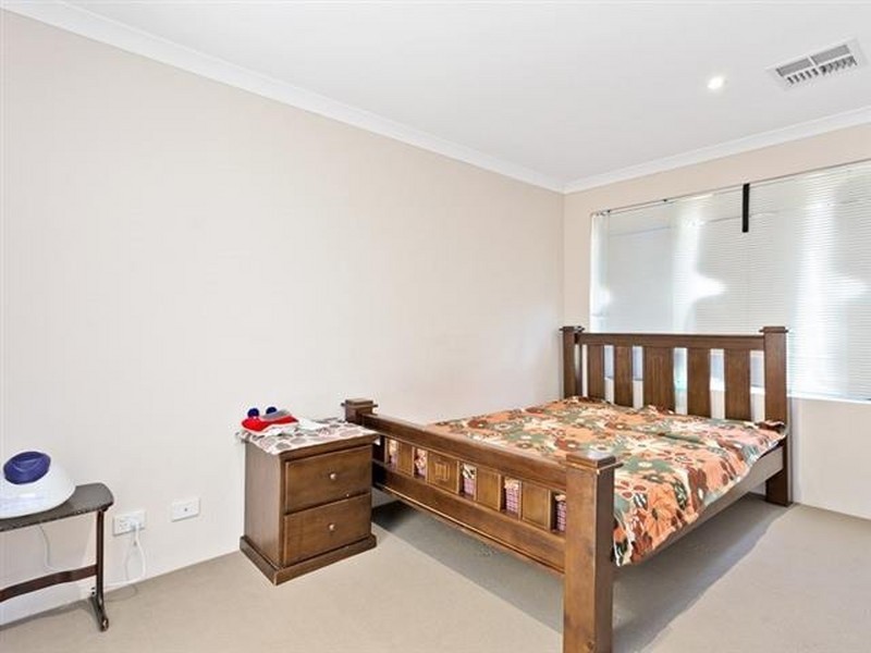 Unit 1/7 Gild Street, Cloverdale WA 6105