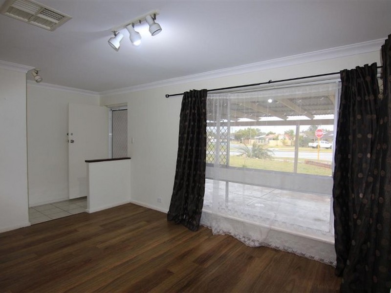29 Harpenden Street, Huntingdale WA 6110
