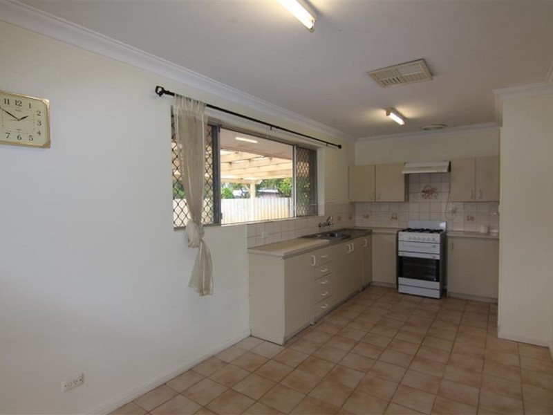 29 Harpenden Street, Huntingdale WA 6110