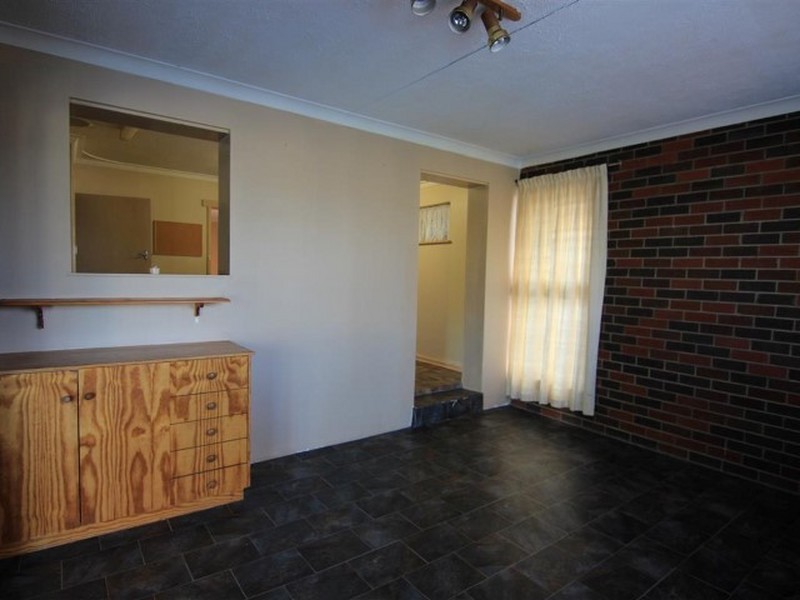 4 Hadlow Place, Thornlie WA 6108