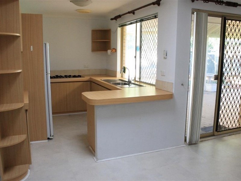 5 Alocasia Close, South Lake WA 6164