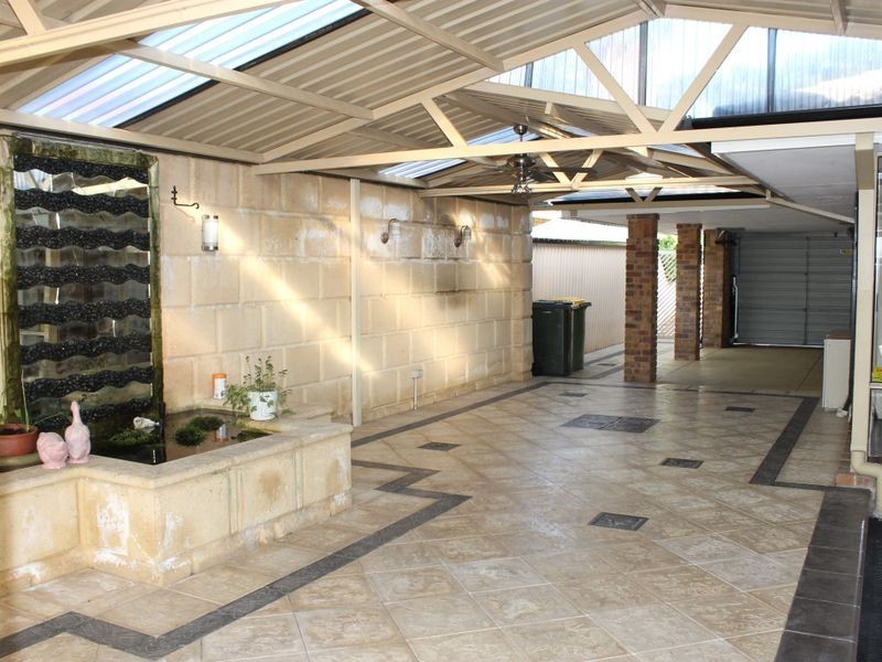 15 Mapstone Gardens, Murdoch WA 6150