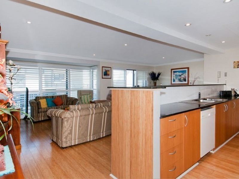 Unit 17/1 Breakwater Parade, Mandurah WA 6210