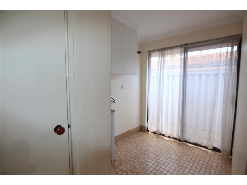 10 Witney Place, Leeming WA 6149